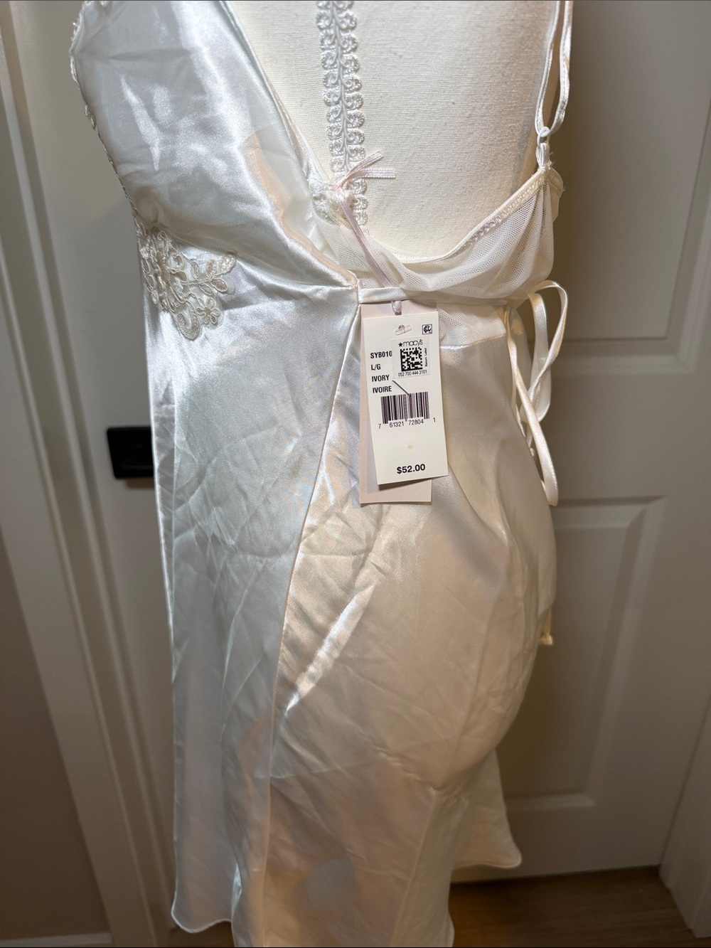 Linea Donatella Ivory Satin Lace-Trim Chemise - Picture 3 of 13